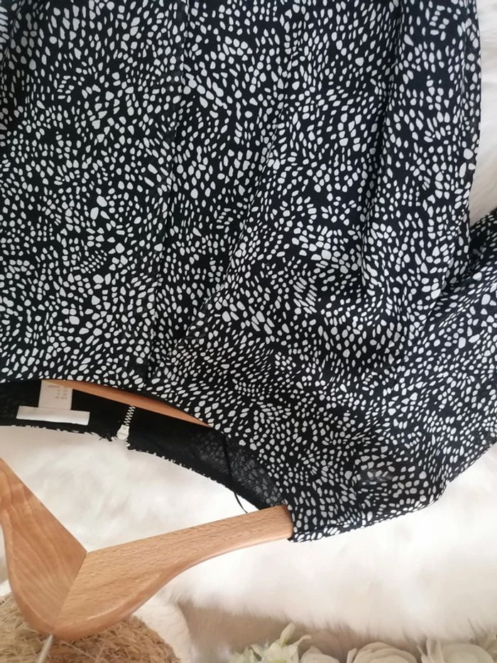 Jolie robe h&m taille 34 - photo numéro 2