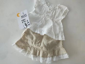 Ensemble tee shirt et jupe taille 6 mois