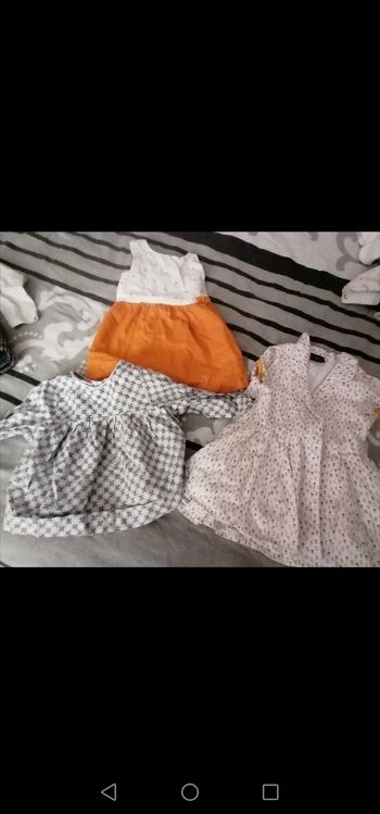 Lot robes et blouse