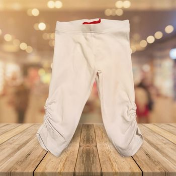 Legging / Pantacourt Blanc Froncé