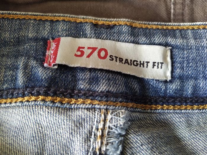 Jean 570 straight fit Levi's - photo numéro 7