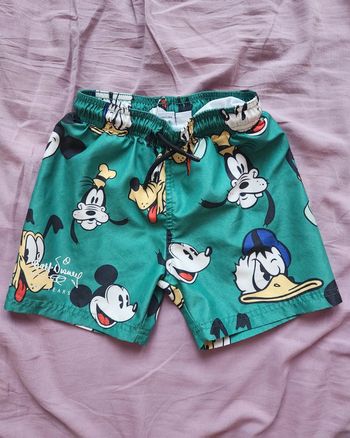 Short 100 ans disney taille 4-5 ans