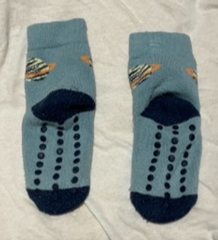 Chaussettes anti-dérapantes planète 23-26 - photo numéro 2