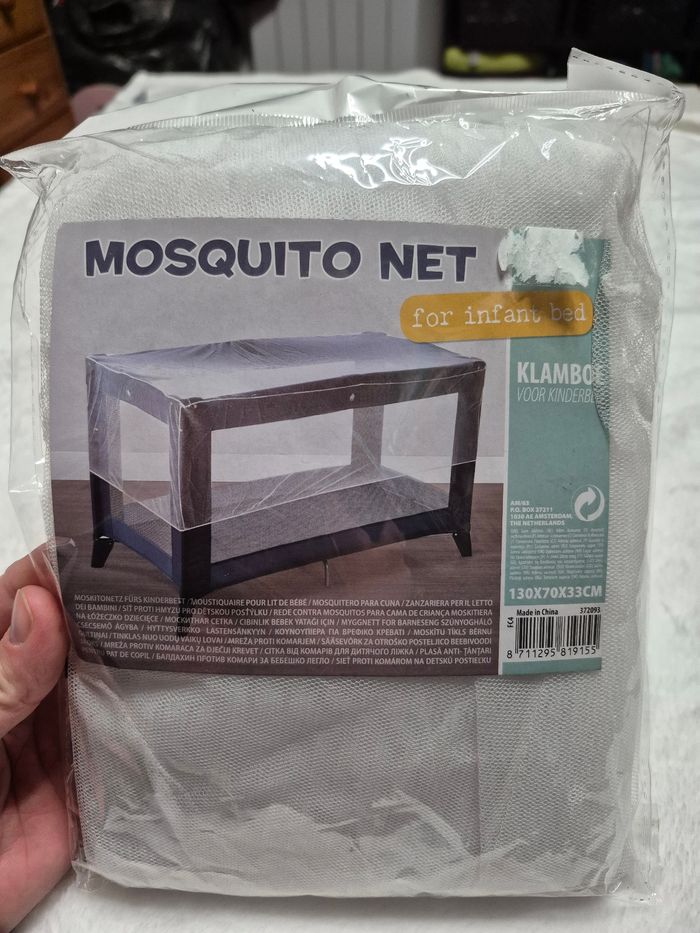 Moustiquaire neuve pour lit parapluie 130X70X33