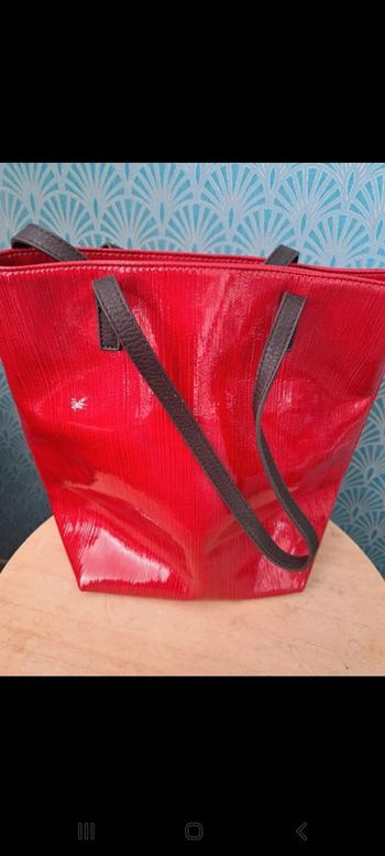 Sac à main rouge cerise Bata