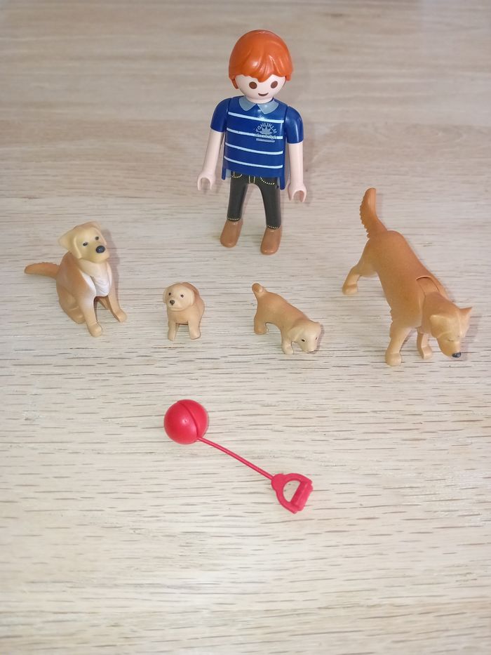 Playmobil 5209 - Famille de golden retrievers - dès 4 ans - Comme neuf - photo numéro 2
