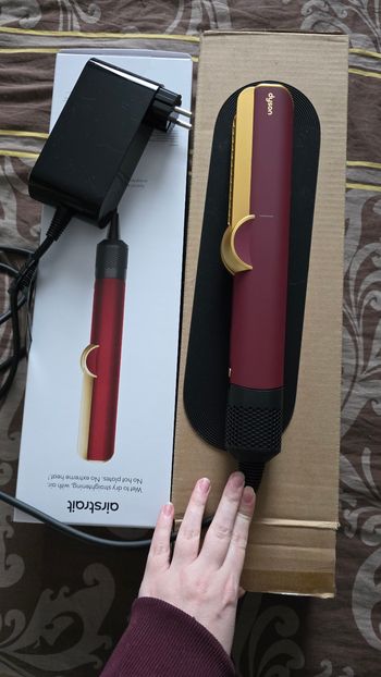 Dyson airstrait édition rouge gold