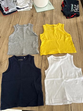 Lot de 4 Débardeurs Neuf