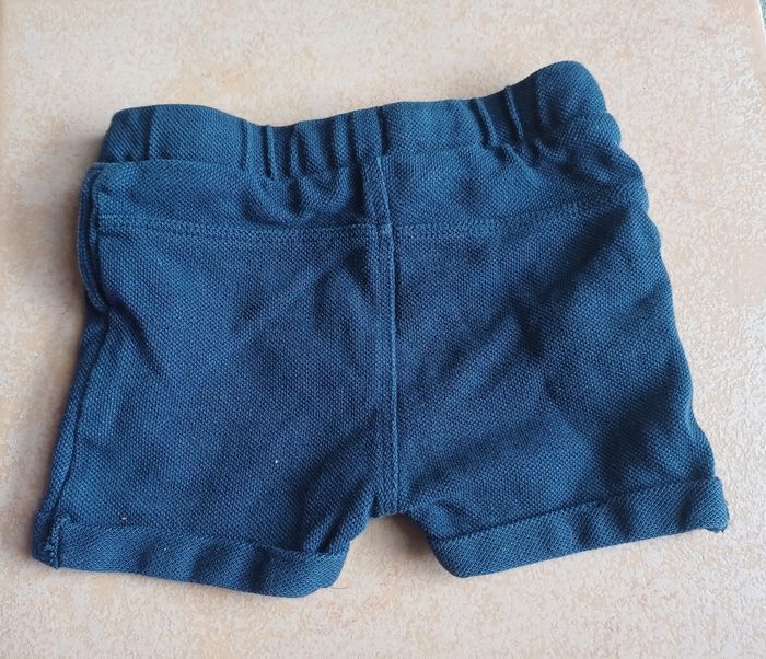 Short bleu marine - photo numéro 2