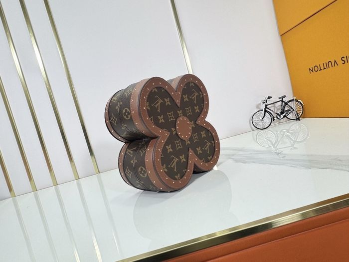 Louis Vuittoṇ   M80303