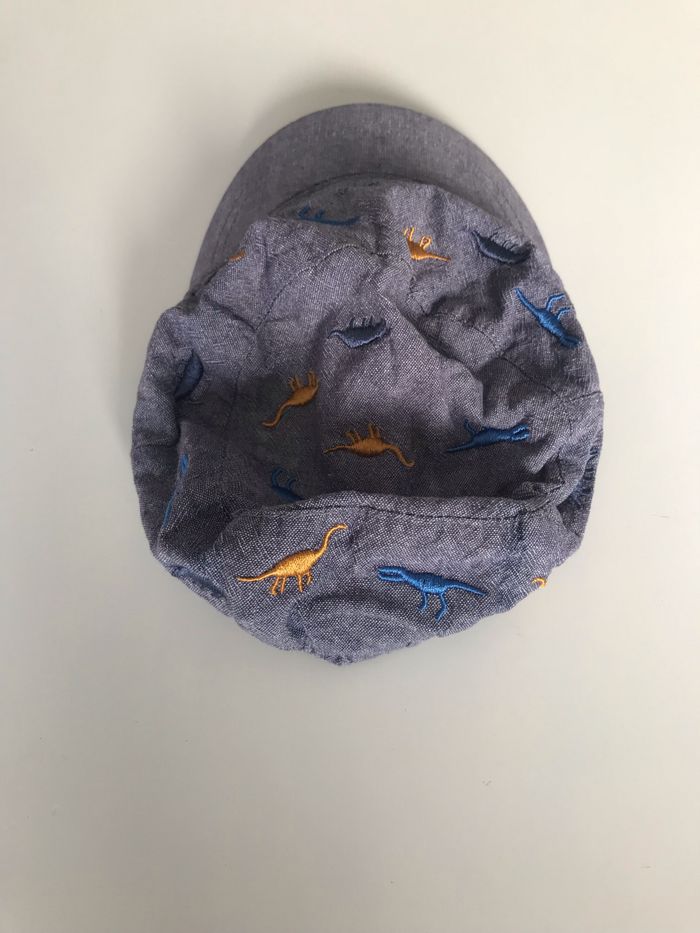 Casquette bébé bleu dinosaures - photo numéro 3