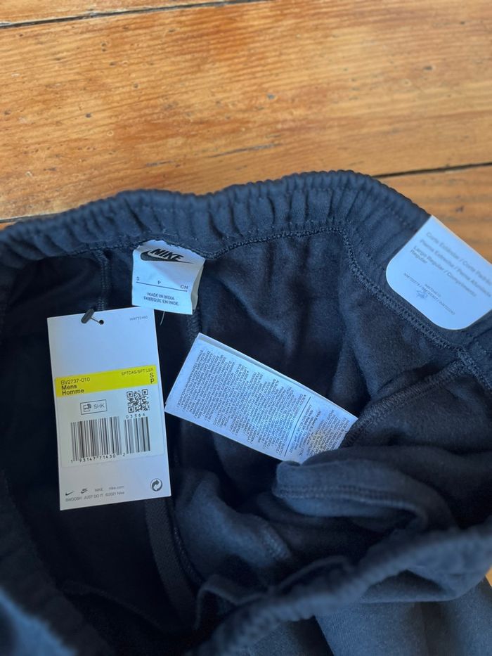 Jogging Nike noir - photo numéro 4