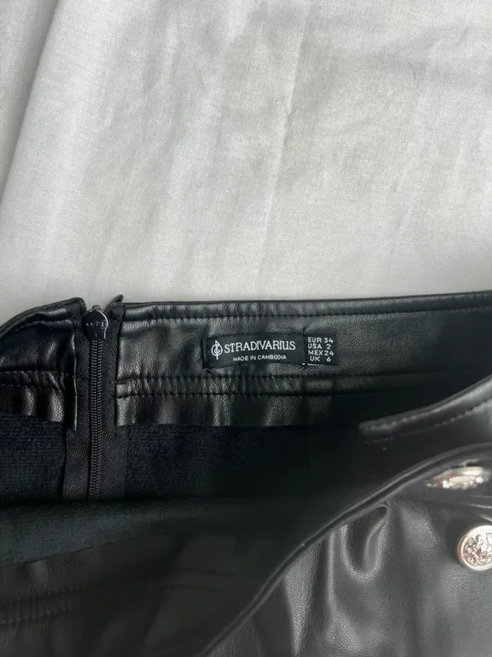 Jupe simili cuir - Stradivarius - T34 - photo numéro 4