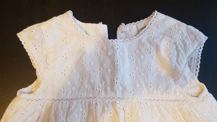 Robe blanche 12 mois - photo numéro 3