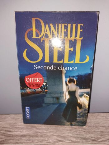 Livre de poche seconde chance