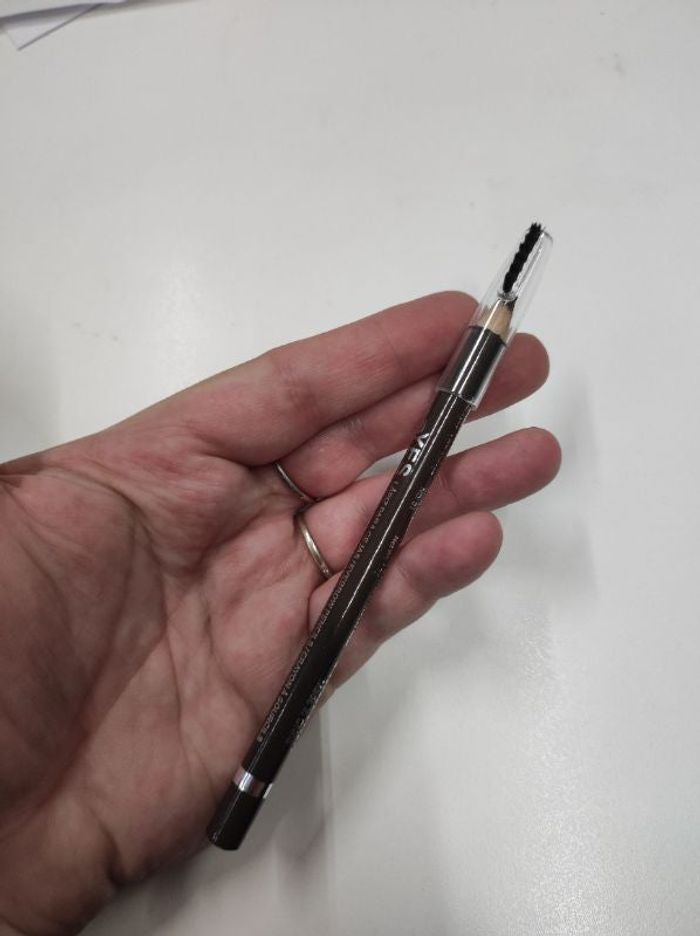 Crayon à sourcils/eyeliner café avec brosse neuf