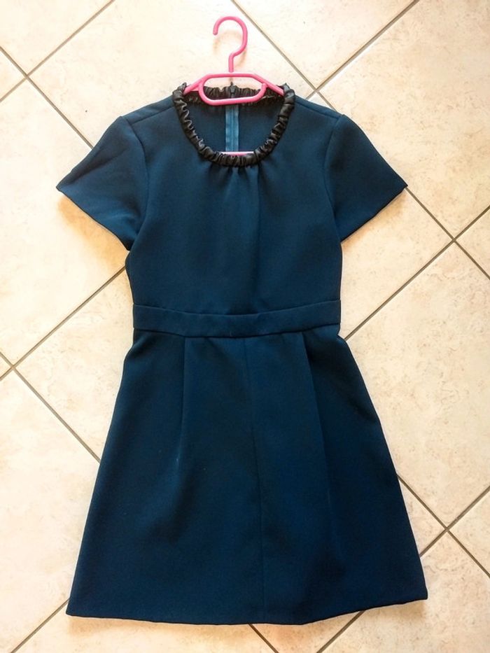 Robe patineuse vert col simili cuir Maje T1