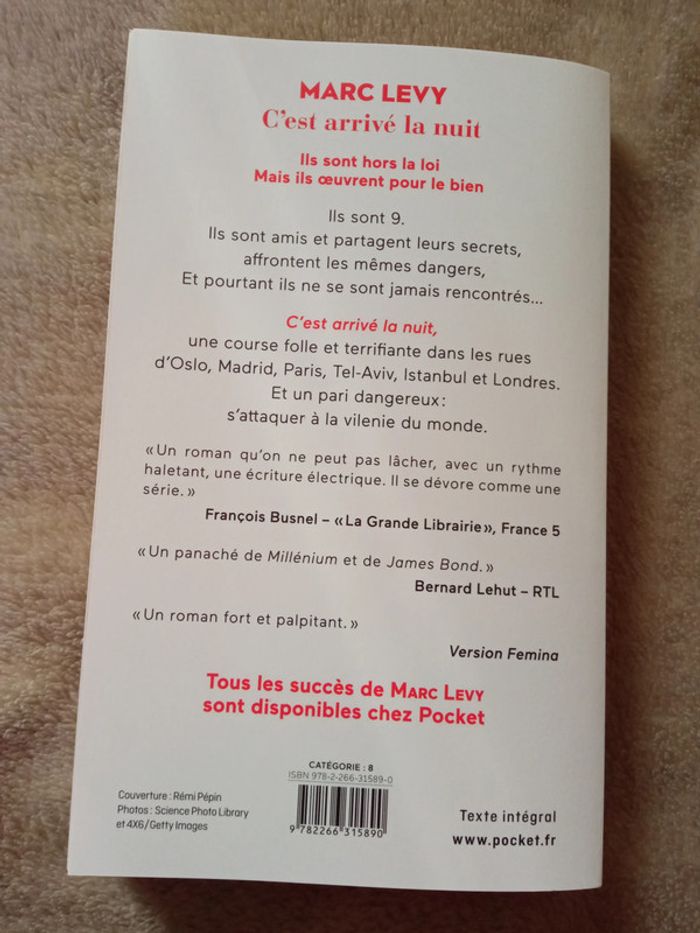 C est arrivé la nuit - photo numéro 2