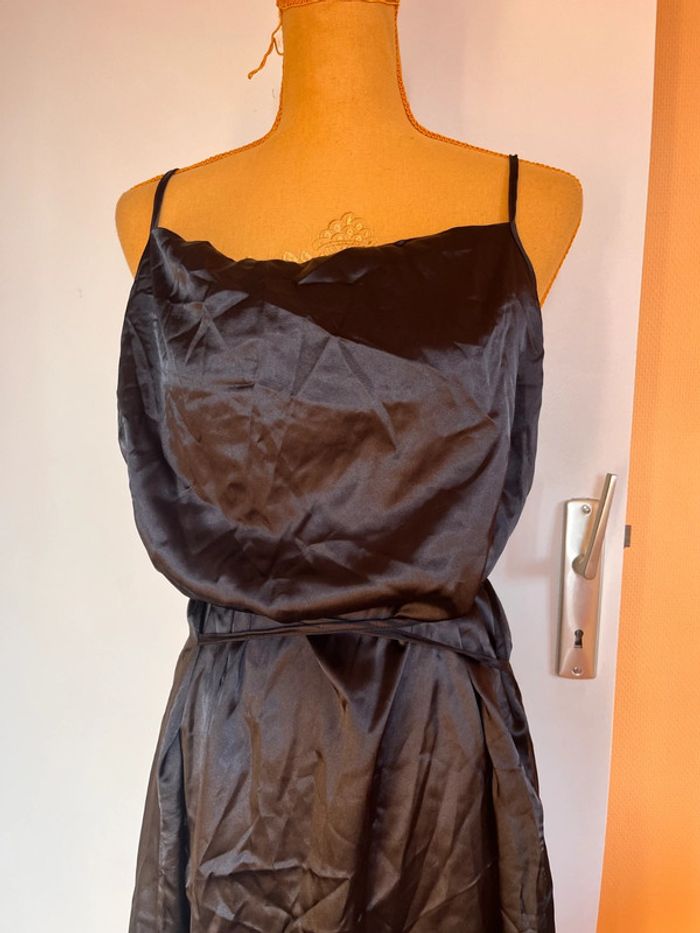 Robe en satin shein taille 0XL noir - photo numéro 3