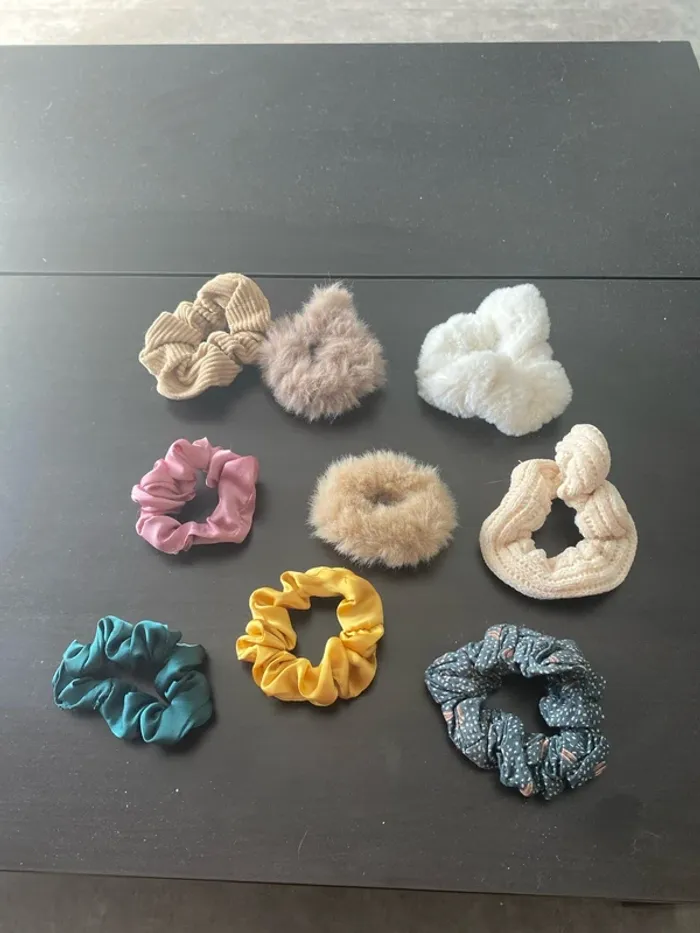 Lot de 9 chouchous et 7 rubans pour cheveux neuf