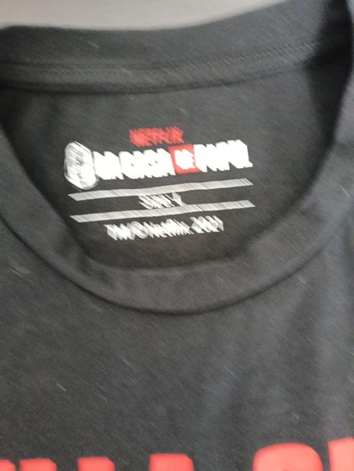 T-shirt manche courte la casa de papel L - photo numéro 4