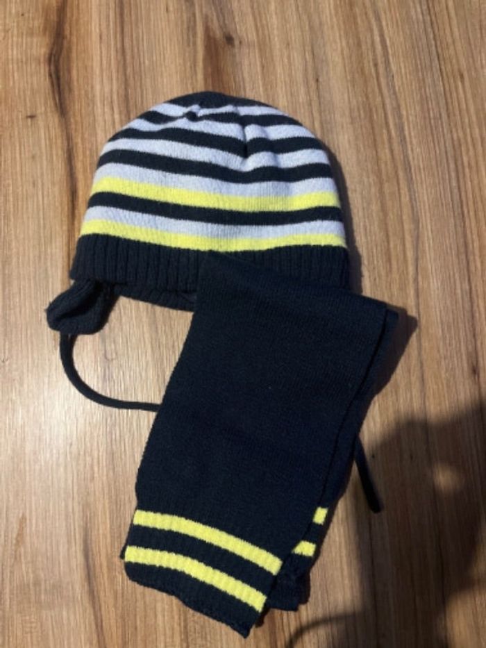 Bonnet et écharpe