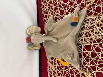 Moulin Roty Les Papoums Doudou plat éléphant beige