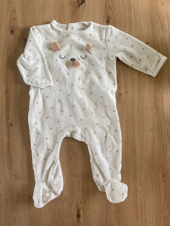 Pyjamas 9 mois
