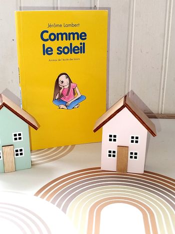 📚 École des loisirs Comme un Soleil lo