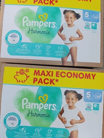 140 couches Pampers harmonie taille 5