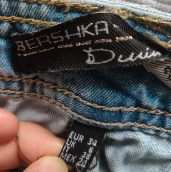 Jean bershka - photo numéro 4