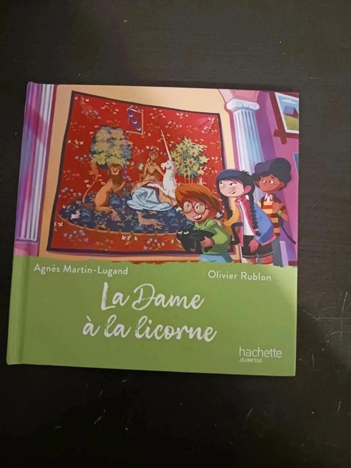 Livre la dance à la licorne