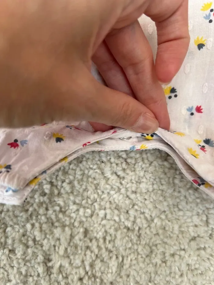 Elégante combishort légère rose pale à fleurs fille - 9 mois - photo numéro 4