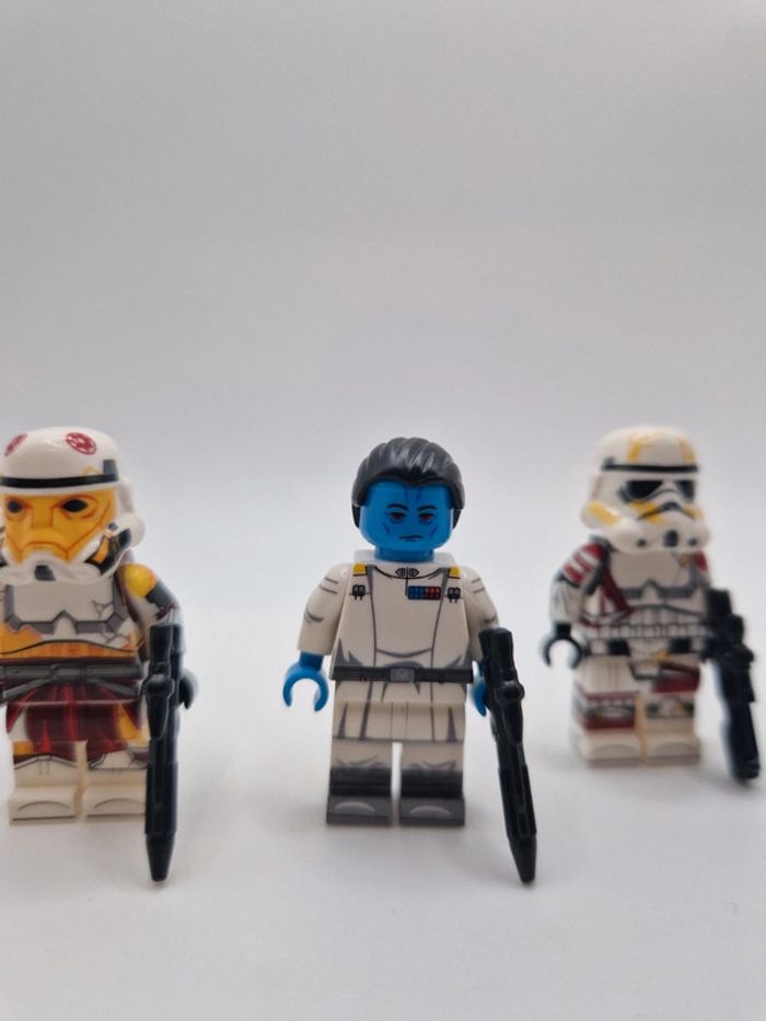 Figurines type lego Admiral Thrawn + Capitaine Enoch + 2 stormtroopers star wars - photo numéro 2