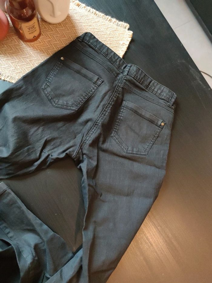 Pantalon noir - photo numéro 4