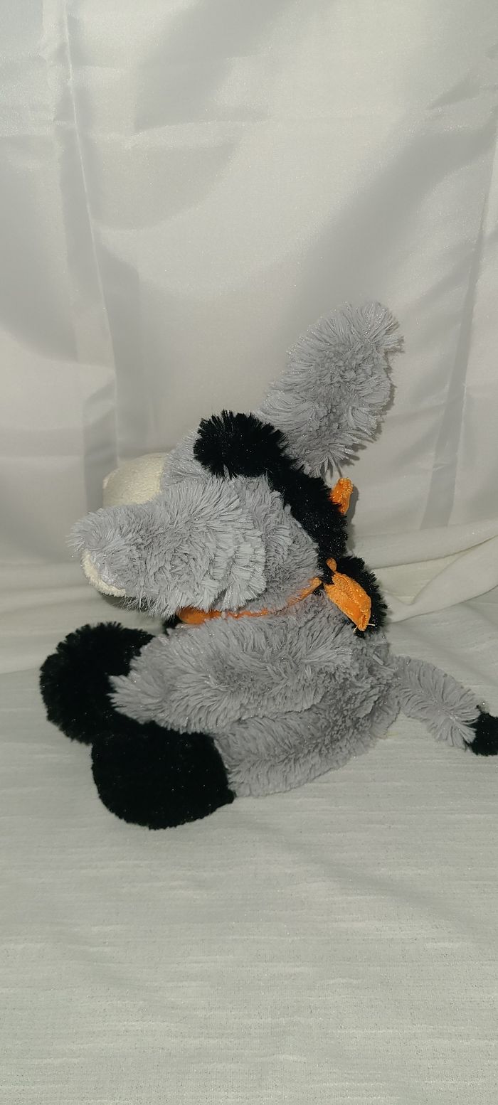 DOUDOU PELUCHE FIZZY ANE GRIS NOIR BLANC ECHARPE BANDANA ORANGE - photo numéro 4