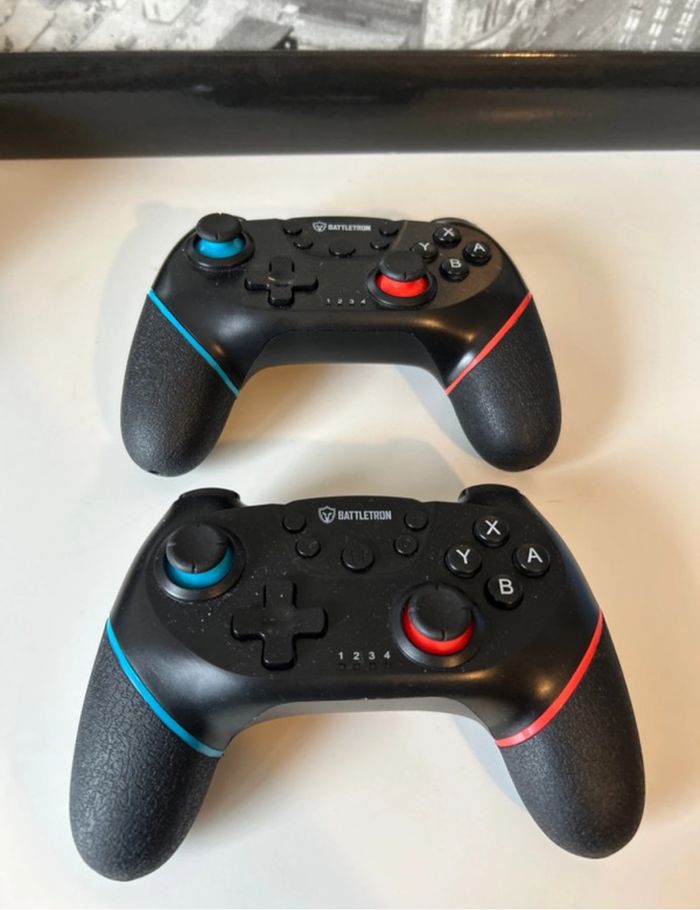 Nintendo Switch + accessoires - photo numéro 7