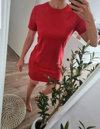 Robe rouge zara