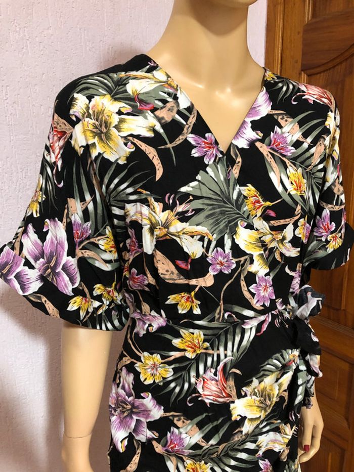 Robe à fleurs 🌺 O’neill - n e u ve - photo numéro 3