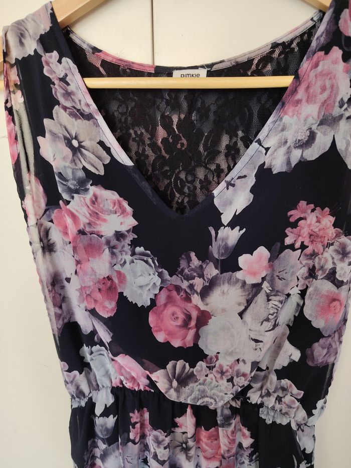 Robe dentelle - photo numéro 2