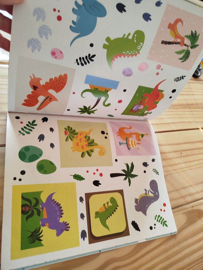 Coloriage dinosaures - photo numéro 4