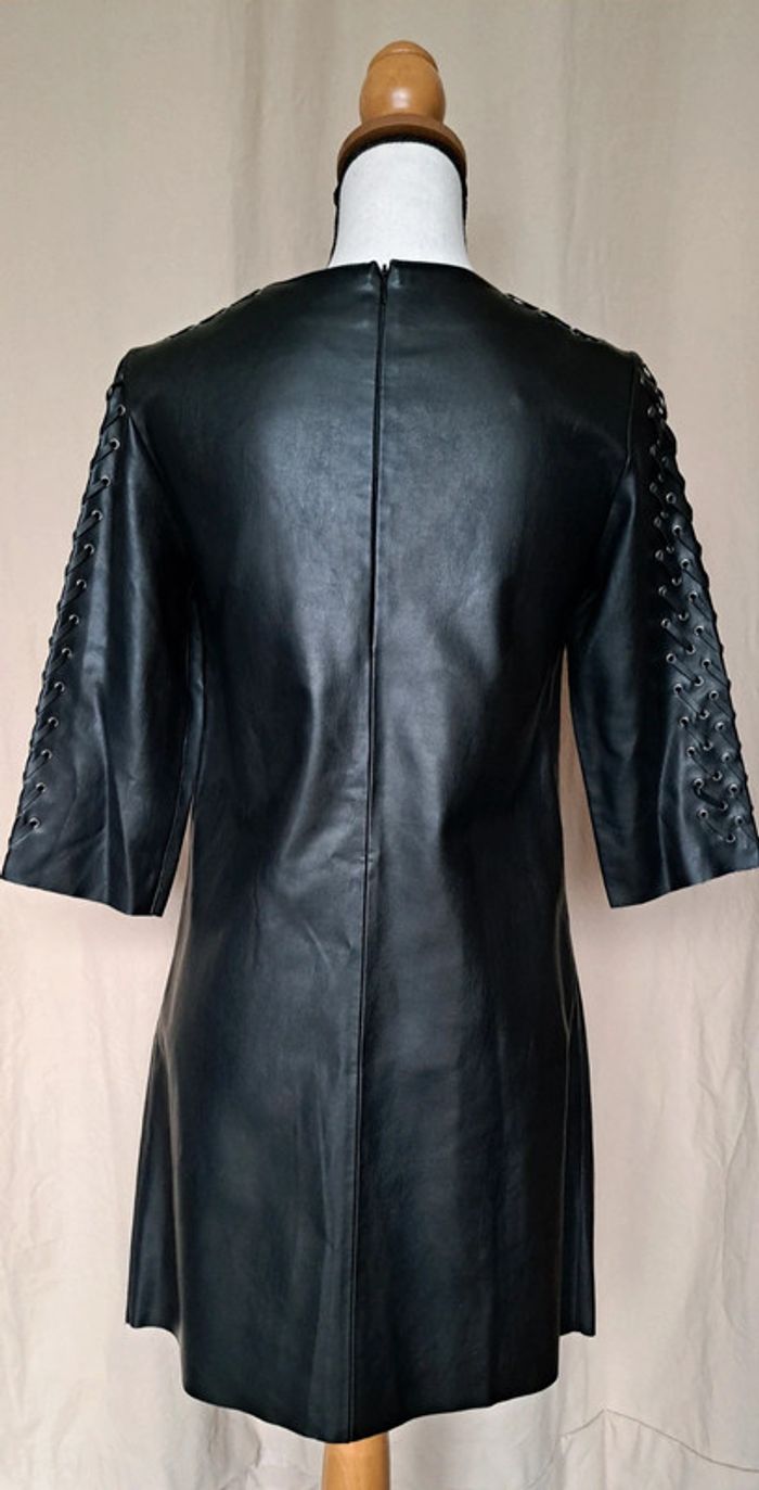 Robe en simili cuir Zara - photo numéro 12