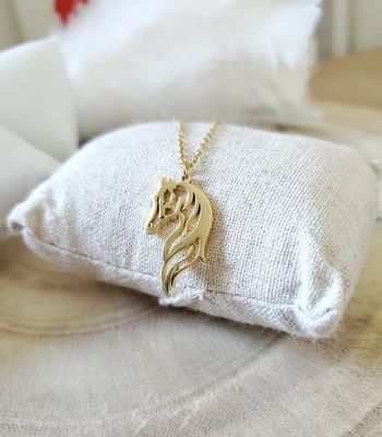 Collier joli cheval acier Or