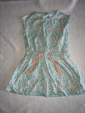 Robe fleurie vert et rose 18 mois tape à l’œil
