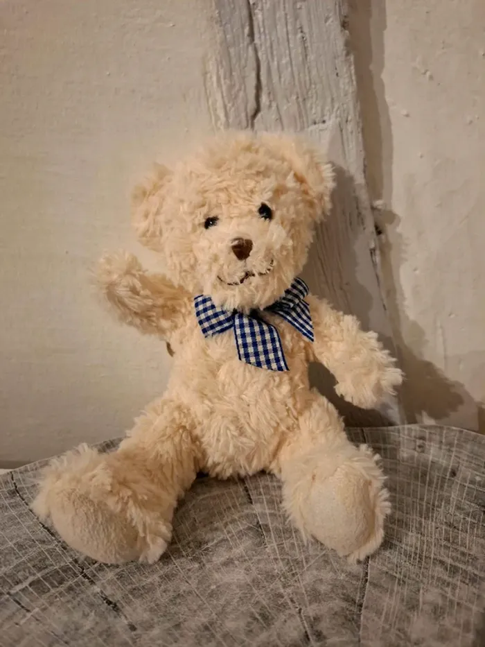 Peluche ours blanc Noeud carreaux bleu