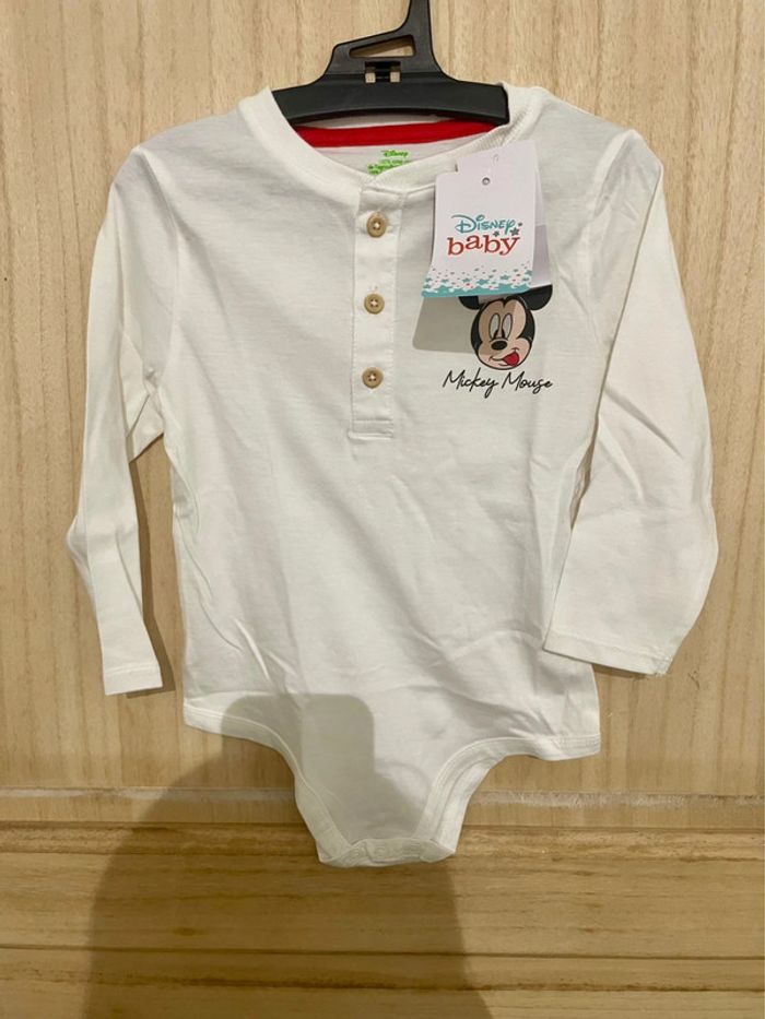 Body neuf manches longues Mickey Disney de chez Kiabi