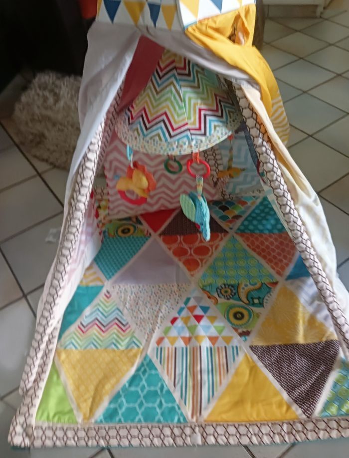 Tipi/ tente / tapis d éveil