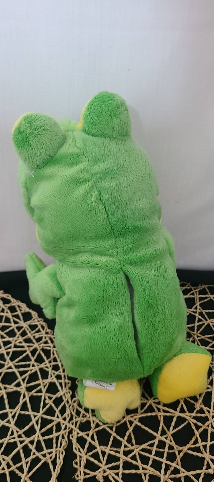 Peluche The Cuddle Crew saison 5 grenouille verte chantante marionnette à main croaks à 3 chansons - photo numéro 5