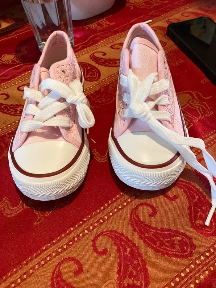 Chaussure rose - photo numéro 2