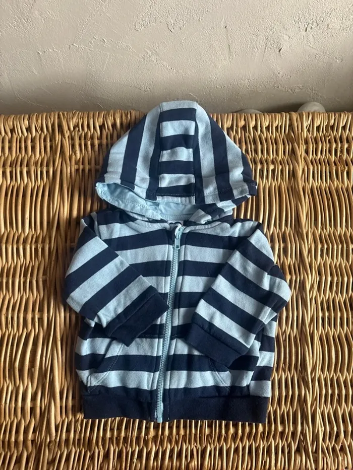 Veste marinière bleu 12mois en très bon état